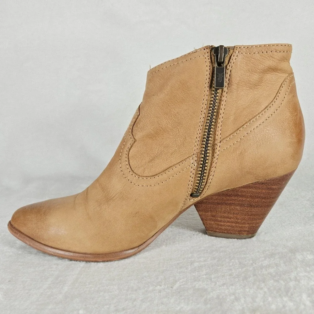 Frye Reina Boots Womens 8 Beige Leather Western Ankle Side Zip Cone Heel Booties